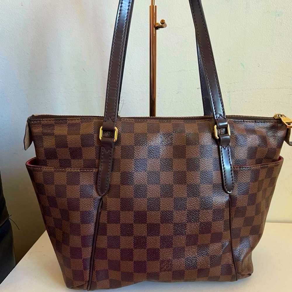 Louis Vuitton Damier Ebene Totally PM